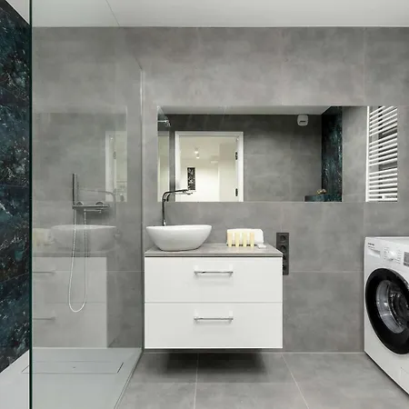 Eleganckie I Stylowe Z Balkonem W Sosnowcu By Renters Sosnowiec