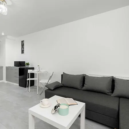 Klimontowska 45e M33 *