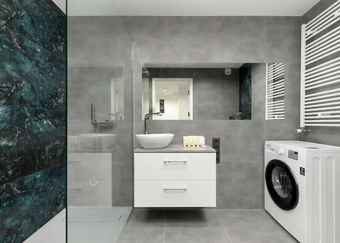 Eleganckie I Stylowe Z Balkonem W Sosnowcu By Renters סוסנוביץ'