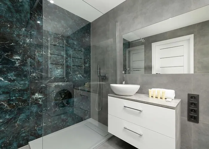 Eleganckie I Stylowe Z Balkonem W Sosnowcu By Renters * סוסנוביץ'